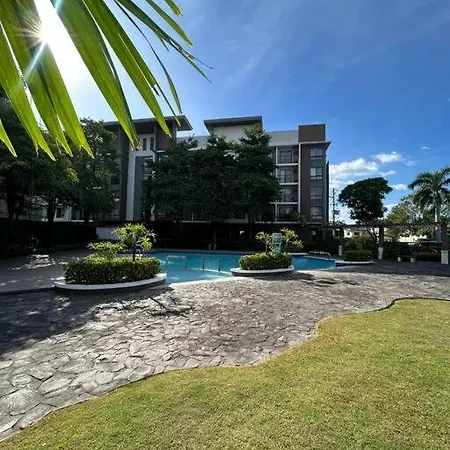 Modern Oasis: Pool + Netflix Apartment Manila Exterior photo