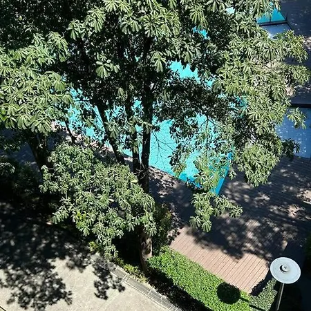 Modern Oasis: Pool + Netflix Apartment Manila Exterior photo